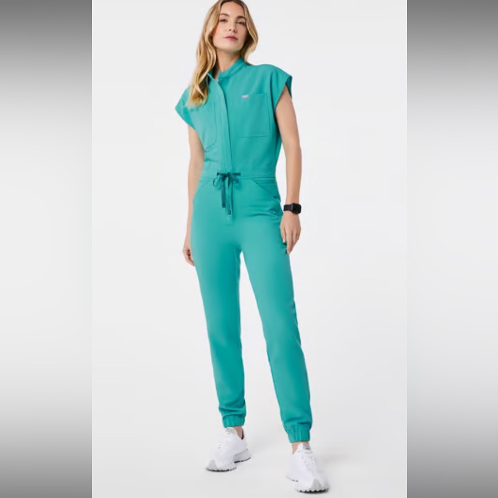 Figs Women's oasis Jumpsuit